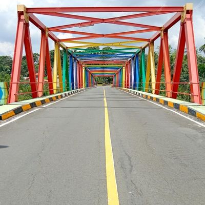 Puente de marco de hierro de bajo mantenimiento diseñado para la construcción de puentes que garantizan la estabilidad y la longevidad en los proyectos de construcción