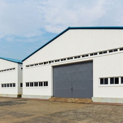 Almacén de estructuras prefabricadas de acero con dimensiones personalizadas