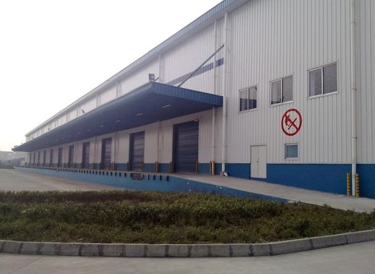 Edificios prefabricados de talleres de metal moderno