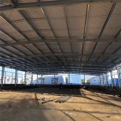 Edificios de acero personalizables con columnas de acero soldadas y superficies galvanizadas o pintadas