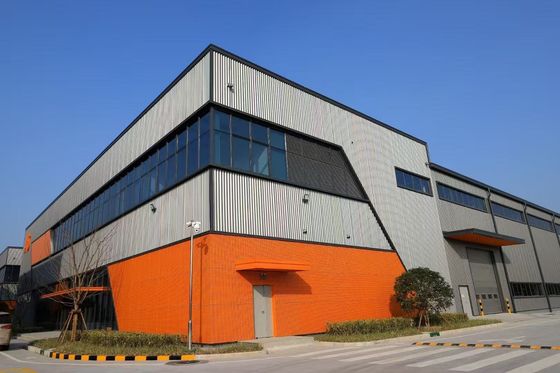 Almacén de estructura de acero de almacenamiento con acero estándar Q235 y Q345 y resistencia al fuego grado A