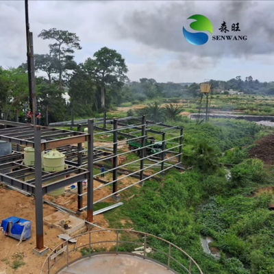 Almacén prefabricado de acero con columna de acero personalizable, tragaluz de plásticos reforzados con fibra de vidrio y diseño CAD