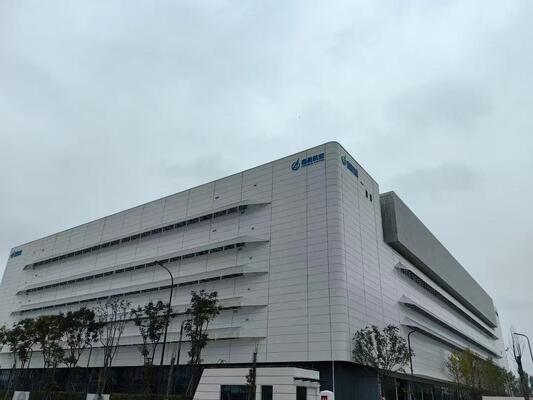 Almacén con estructura de acero resistente a terremotos de grado 7-9 con viga de acero macizo en forma de H y ventanas de doble vidrio de aleación de aluminio