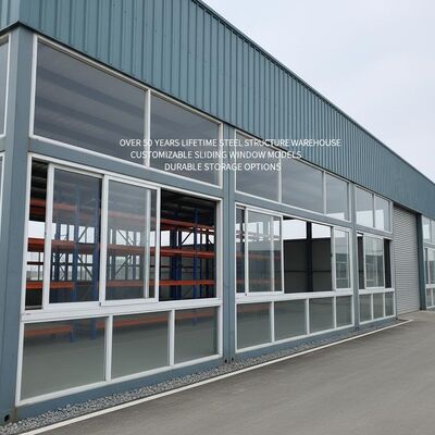Más de 50 años de vida útil Almacén con estructura de acero Modelos de ventanas corredizas personalizables que brindan opciones de almacenamiento duraderas