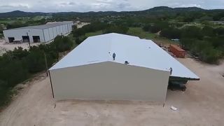 Soluciones de almacén con estructura de acero duradera